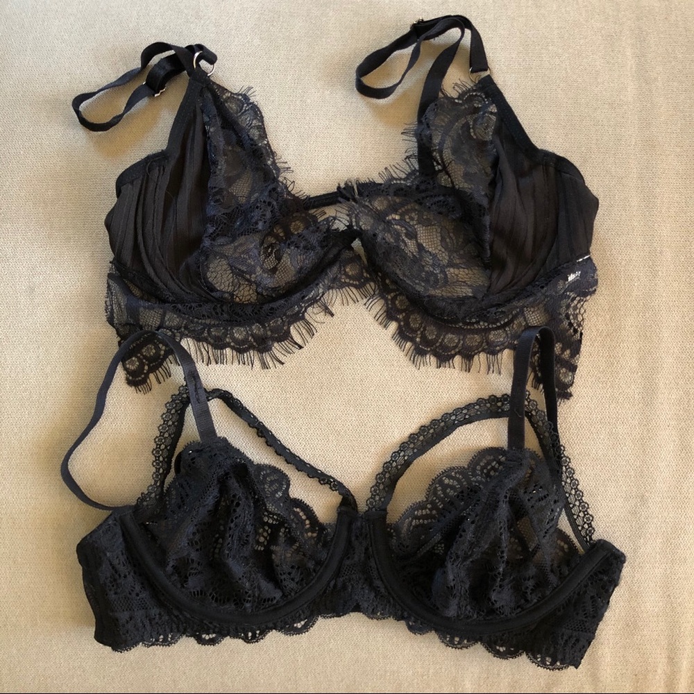 Set of underwire lace bras